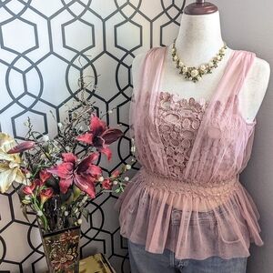 💞Haute Monde Elegant Pink Lace Women's Top💞